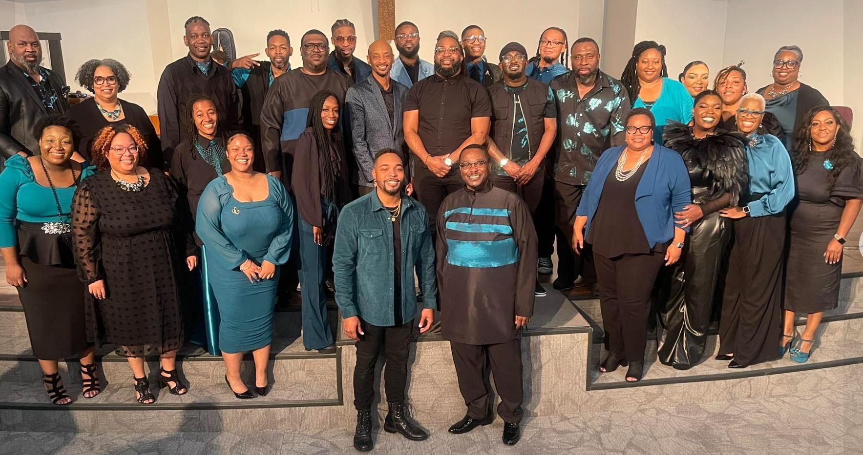 Contemporary Adult Choir in black and teal