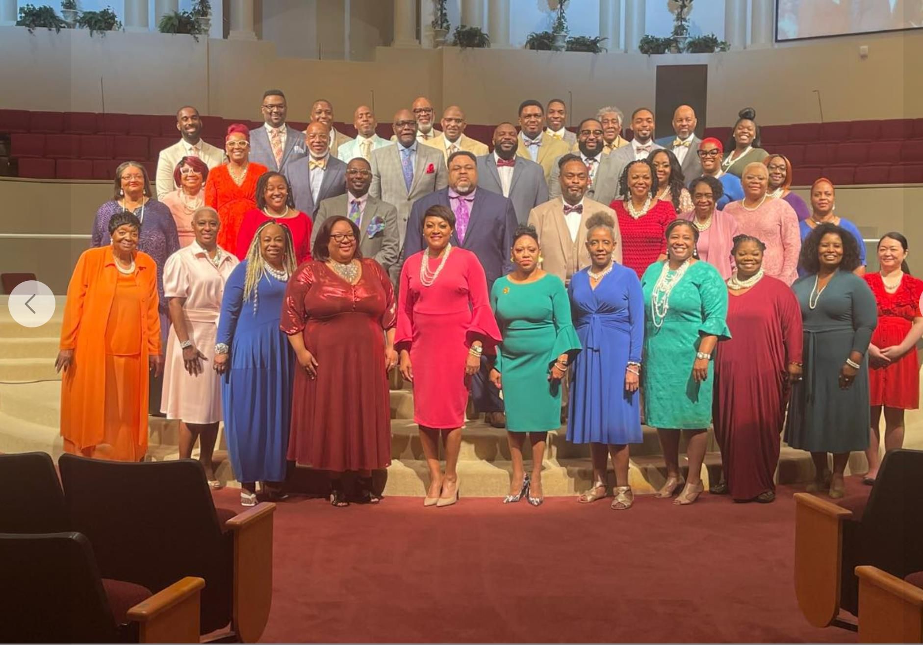 Dallas Chapter choir in colorful attire